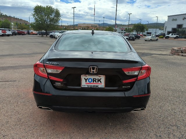 Used 2018 Honda Accord Touring image 5