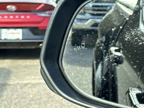 Used 2024 Toyota Tacoma SR5 image 17