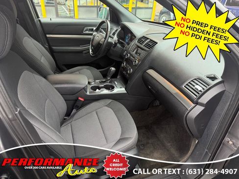 Used 2018 Ford Explorer XLT image 8