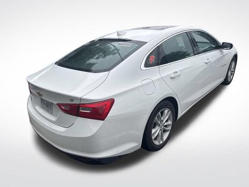 Used 2016 Chevrolet Malibu LT FWD image 3