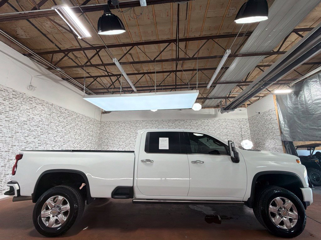 Used 2022 Chevrolet Silverado 3500 LTZ w/ Z71 Chrome Sport Edition AWD/4WD image 8