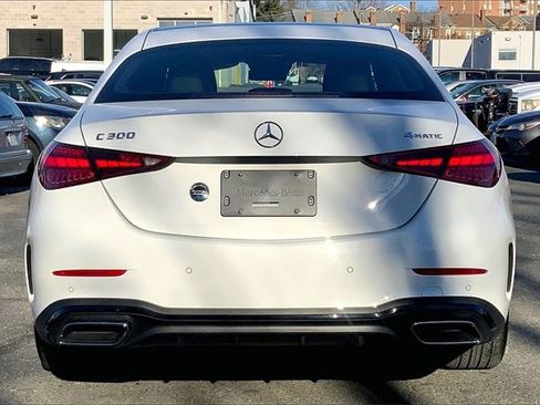 Used 2025 Mercedes-Benz C 300 4MATIC Sedan image 3