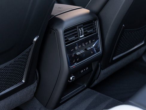 New 2026 Porsche Cayenne S AWD/4WD image 28