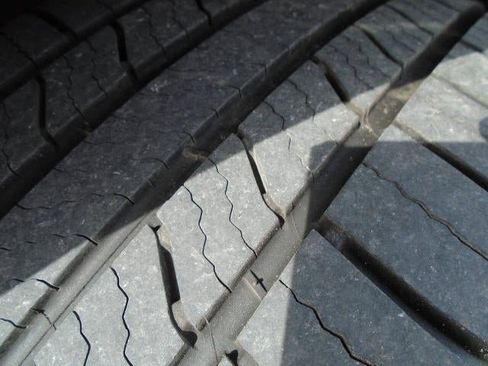 Used 2022 Chevrolet Equinox RS w/ Infotainment Package image 27