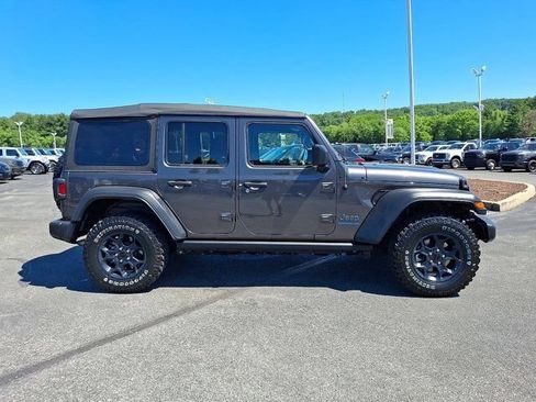 Used 2023 Jeep Wrangler Unlimited w/ 8.4" Radio Group AWD/4WD image 9