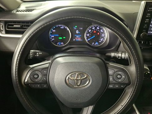 Used 2021 Toyota RAV4 XLE w/ Convenience Package AWD/4WD image 19