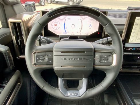 New 2025 GMC Hummer EV 3X w/ LPO, Illumination Package image 40
