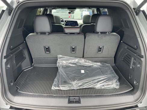 Used 2026 Chevrolet Traverse RS image 7