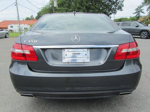 Used 2010 Mercedes-Benz E 350 Sedan w/ Premium 1 Pkg image 9
