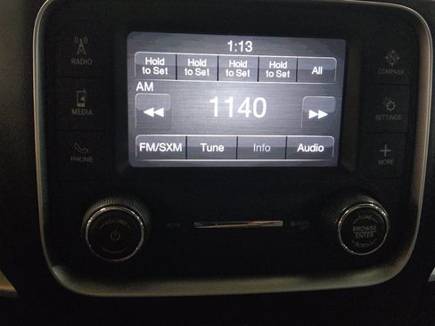 Used 2022 RAM 1500 Classic SLT RWD image 25