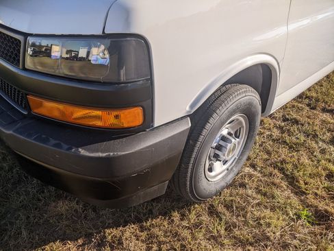 New 2025 Chevrolet Express 2500 Extended w/ Driver Convenience Package image 10