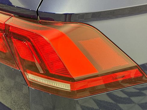 Used 2021 Volkswagen Tiguan S image 30