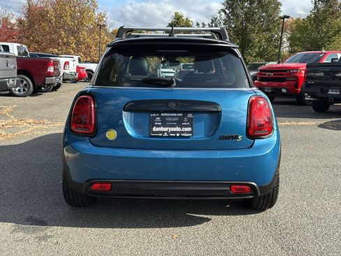 Used 2022 MINI Cooper SE image 4