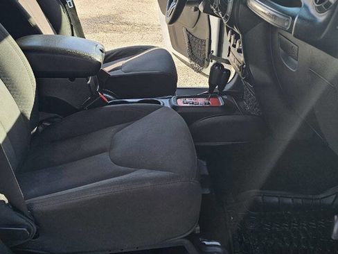 Used 2016 Jeep Wrangler Unlimited Sport image 18