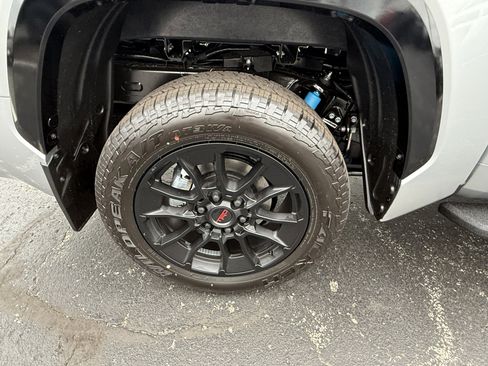 New 2026 Toyota Tundra 1794 Edition AWD/4WD image 38