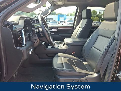 Used 2025 GMC Sierra 1500 Denali AWD/4WD image 2