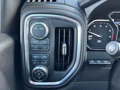 Used 2021 GMC Sierra 1500 AT4 w/ Technology Package AWD/4WD image 33