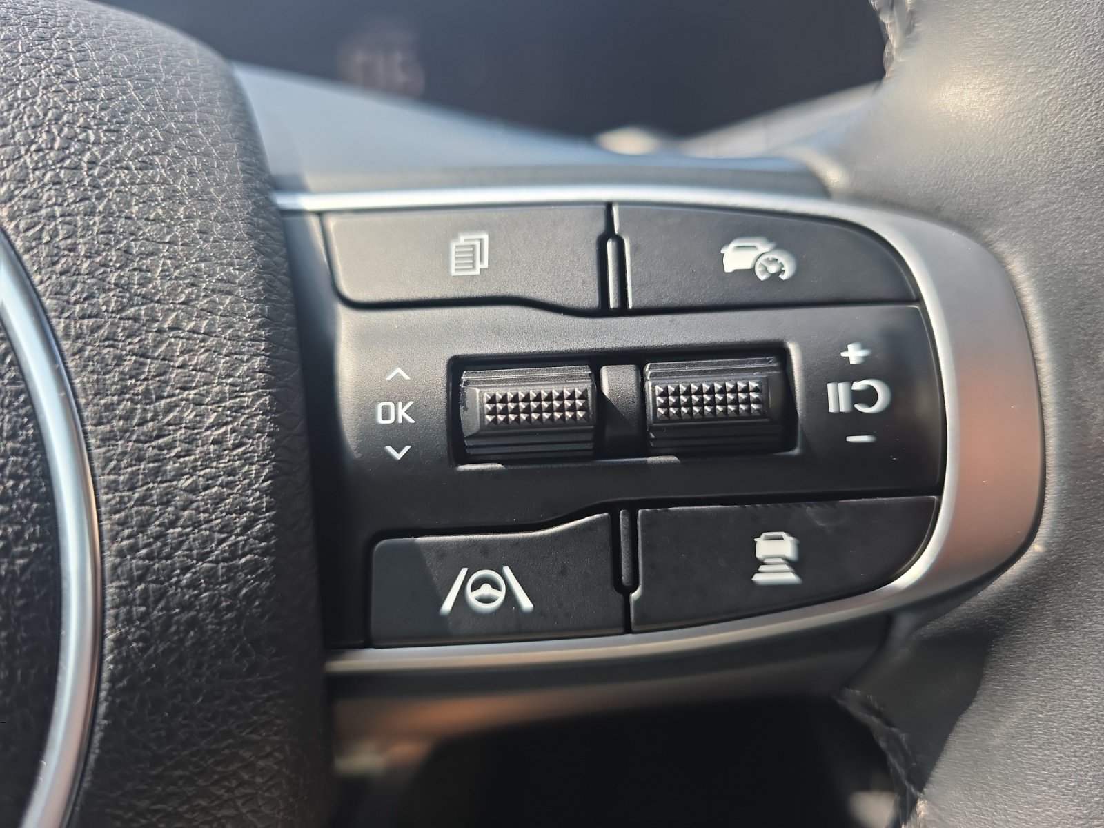 Certified 2025 Kia K5 GT-Line w/ GT-Line Premium Package FWD image 25