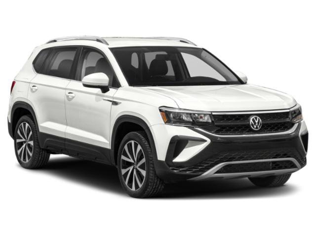 Used 2023 Volkswagen Taos SE w/ Panoramic Sunroof Package AWD/4WD image 6