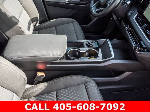 Used 2026 Chevrolet Equinox LT FWD image 16