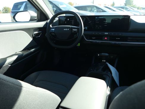 New 2025 Kia K4 EX image 20