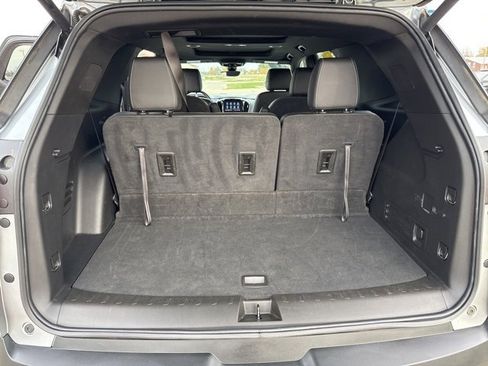 Used 2023 Chevrolet Traverse LT w/ LT Premium Package image 33
