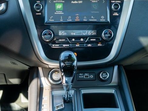 Used 2024 Nissan Murano SL image 15