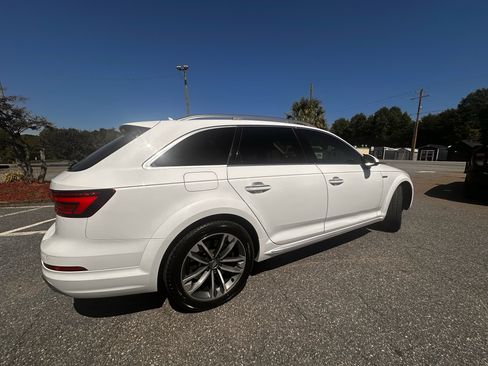 Used 2018 Audi A4 2.0T allroad Prestige w/ Prestige Package image 30