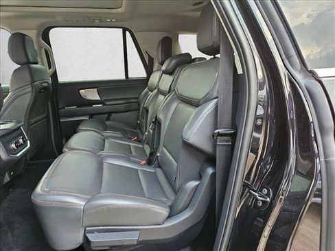 Used 2025 Ford Expedition Max Active AWD/4WD image 16