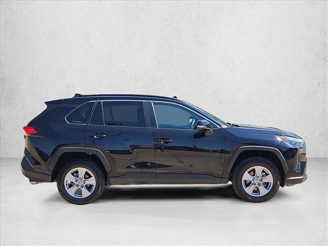 Used 2025 Toyota RAV4 XLE AWD/4WD image 4