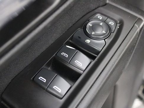 Used 2021 GMC Sierra 2500 4x4 Crew Cab w/ Convenience Package image 17