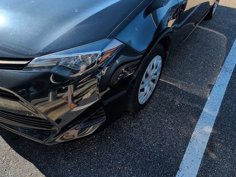 Used 2019 Toyota Corolla LE image 6