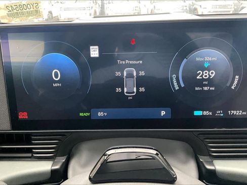 Certified 2025 Hyundai Ioniq 5 Limited RWD image 25