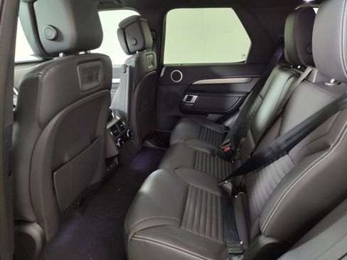 Certified 2025 Land Rover Discovery Dynamic SE image 20