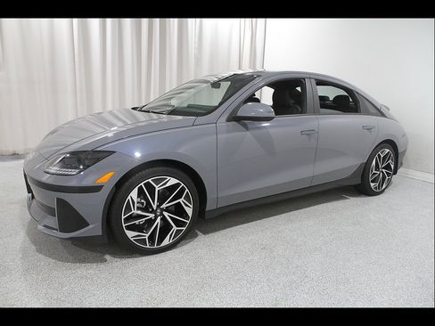 Certified 2023 Hyundai Ioniq 6 SEL RWD image 3