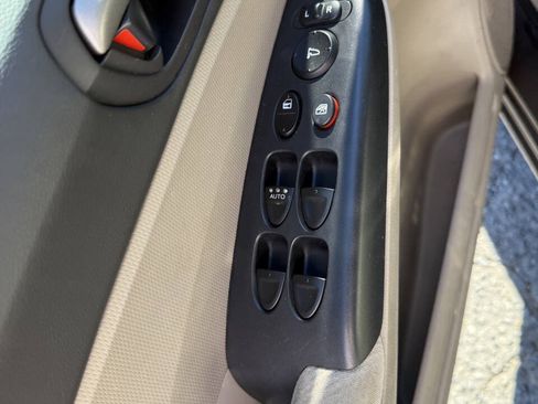 Used 2011 Honda Civic LX image 9