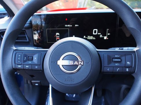 Used 2025 Nissan Kicks SV image 20