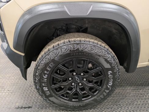 Used 2023 Chevrolet Colorado Trail Boss w/ Advanced Trailering Package AWD/4WD image 7
