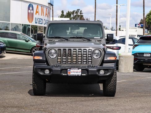 Used 2020 Jeep Wrangler Unlimited Sport AWD/4WD image 2