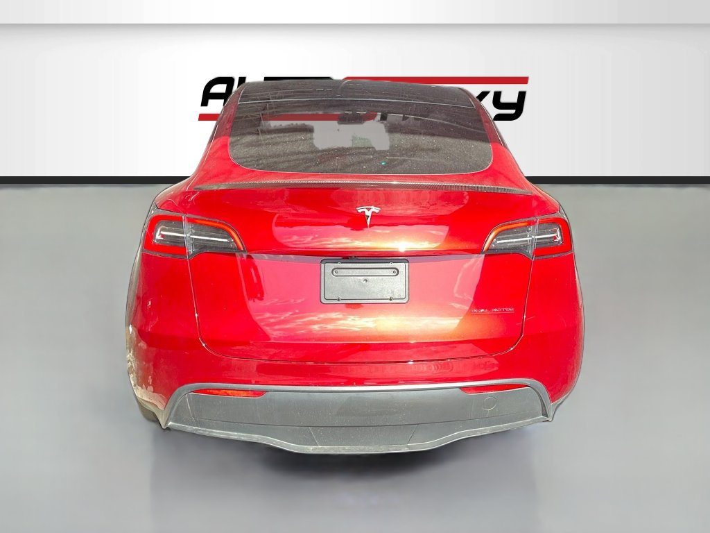 Used 2024 Tesla Model Y Performance AWD/4WD image 6