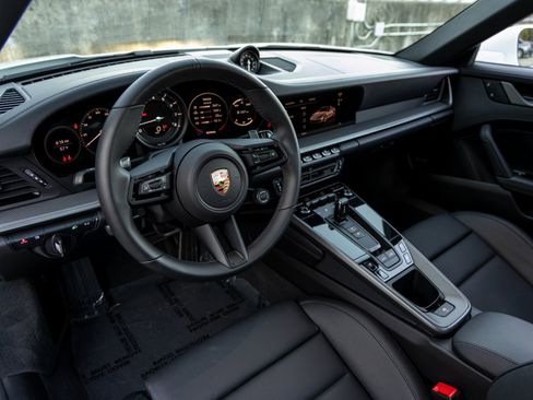 Certified 2024 Porsche 911 Targa 4S image 4