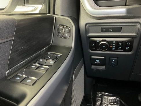 New 2025 Ford F150 Lariat w/ FX4 Off-Road Package image 20