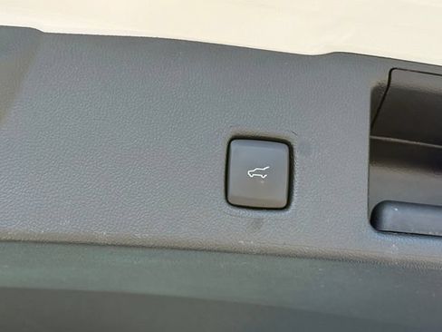 Certified 2023 Ford Escape ST-Line w/ Tech Pack #1 AWD/4WD image 28