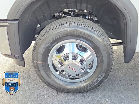 New 2026 GMC Sierra 3500 SLE AWD/4WD image 6