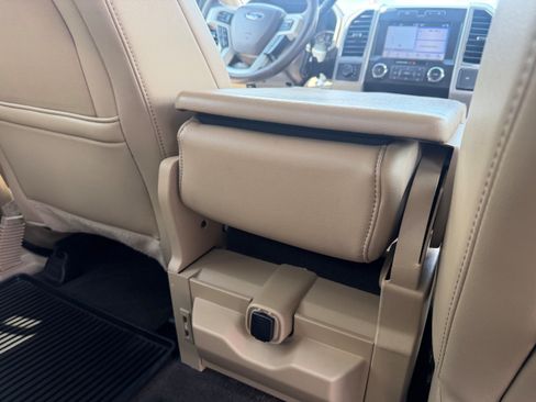 Used 2019 Ford F150 Lariat AWD/4WD image 16