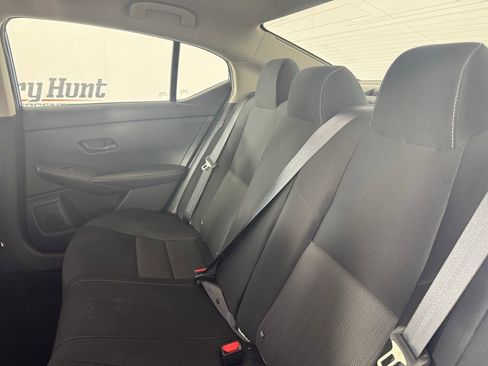 Used 2025 Nissan Sentra SV FWD image 11