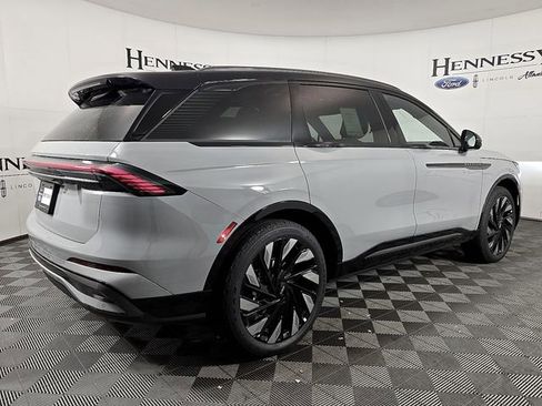 Used 2026 Lincoln Nautilus Reserve w/ Jet Appearance Package AWD/4WD image 4