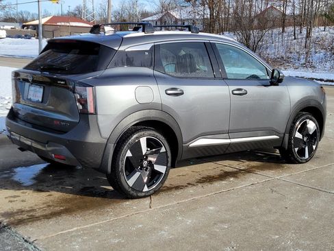 New 2026 Nissan Kicks SR w/ SR Premium Package AWD/4WD image 3