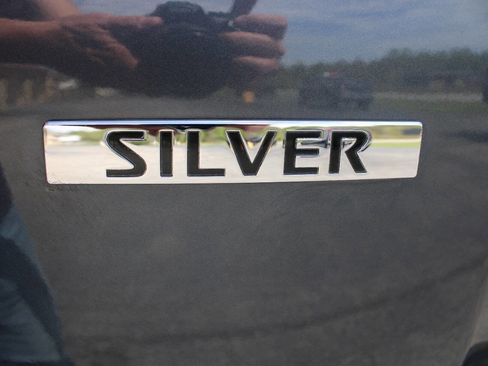 Used 2012 Nissan Pathfinder Silver AWD/4WD image 11