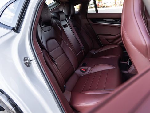 Certified 2026 Porsche Panamera RWD image 44